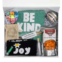 Load image into Gallery viewer, Women&#39;s Be Kind Friendship Box
